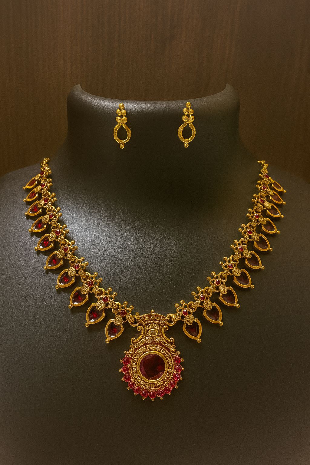 Traditional handcrafted palakka necklace with meroon stones & simple cute earings