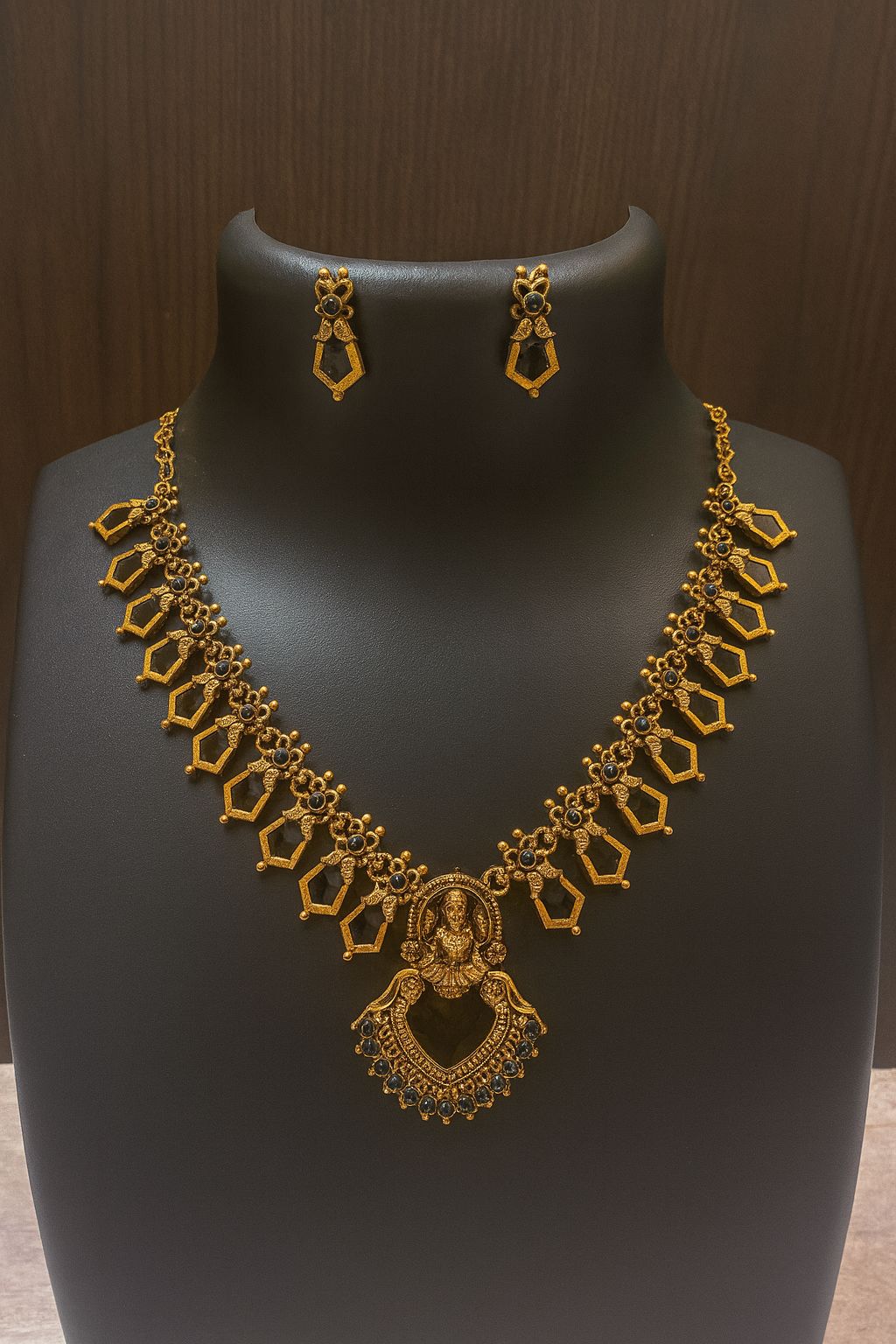 Traditional Temple Necklace with Goddess Lakshmi Design