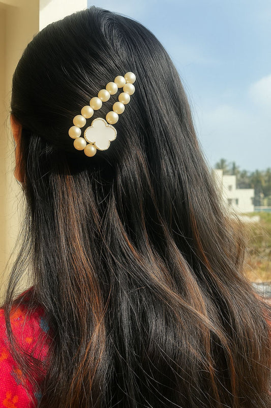 Premium quality Trending Korean Alligator Clips with flower style|Size (Medium)|White & Black