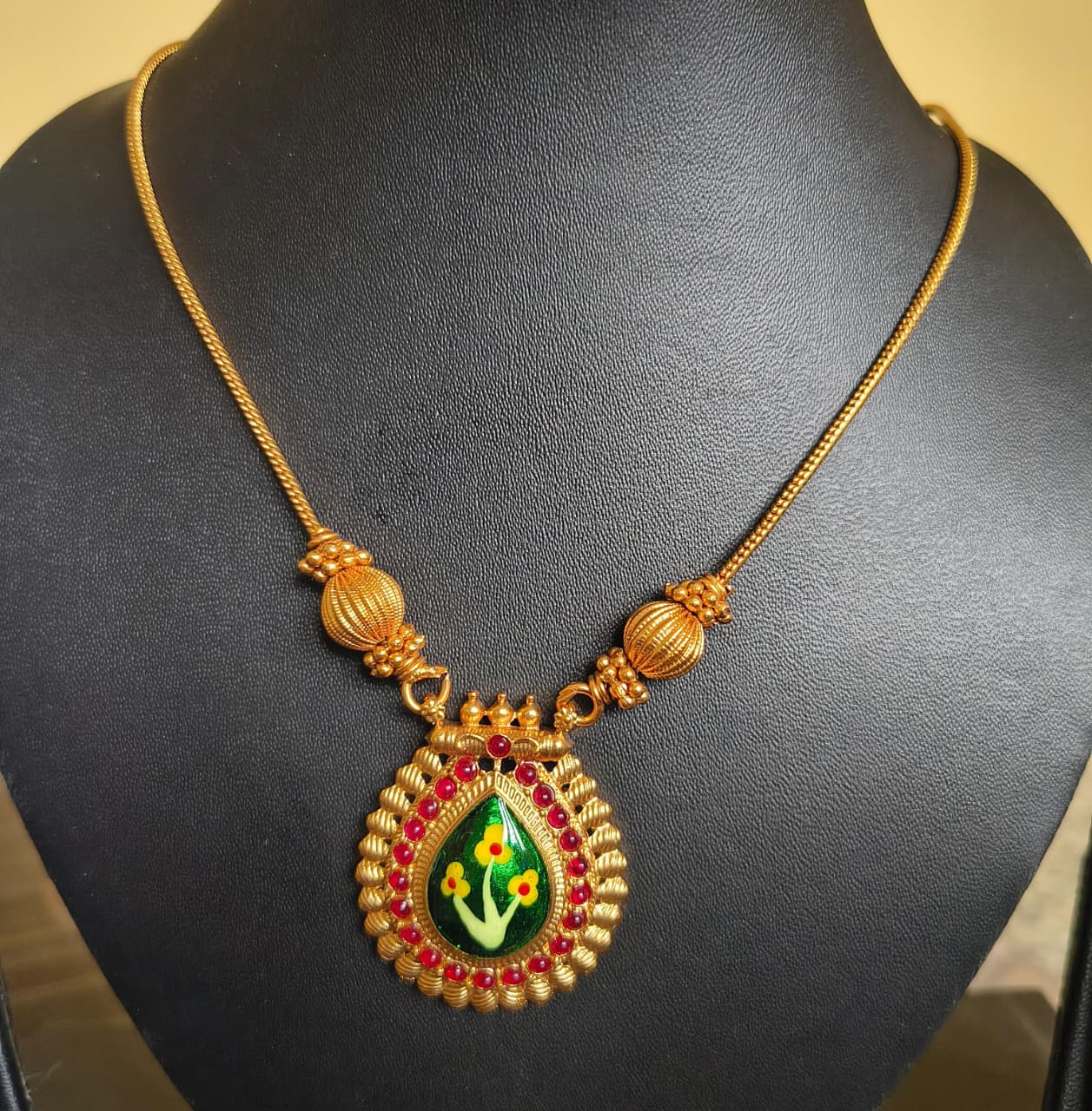 premium quality simple locket chain with stud