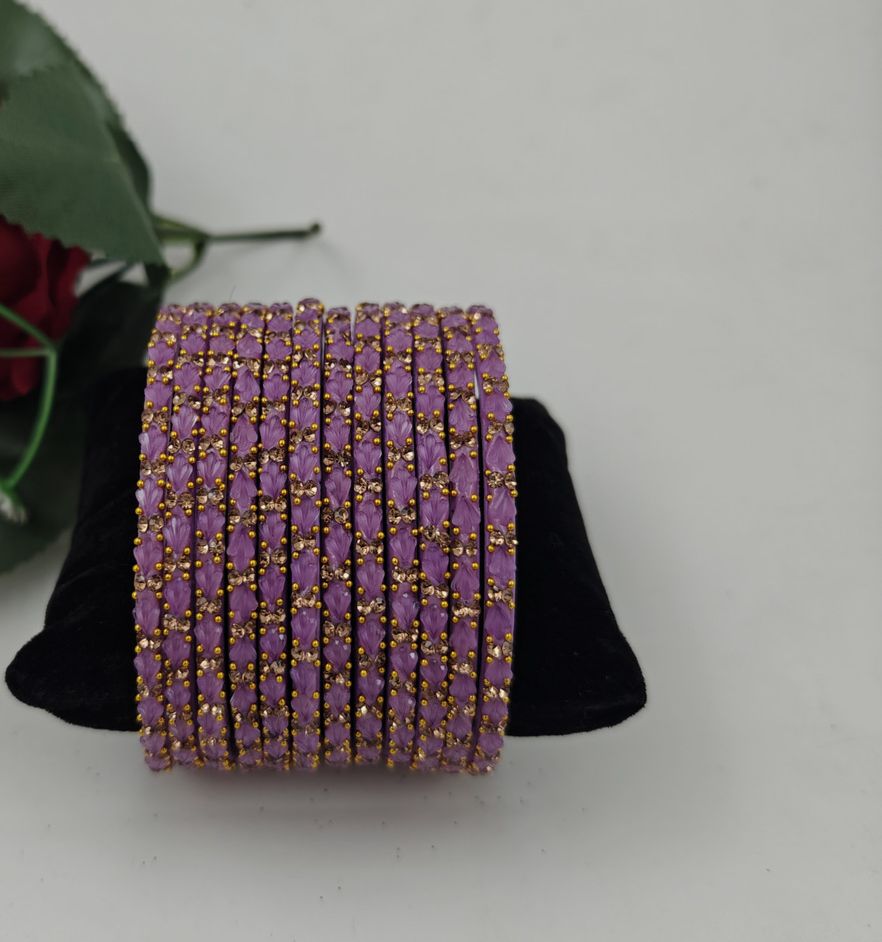 Leaf style kuppivala/Glass bangles