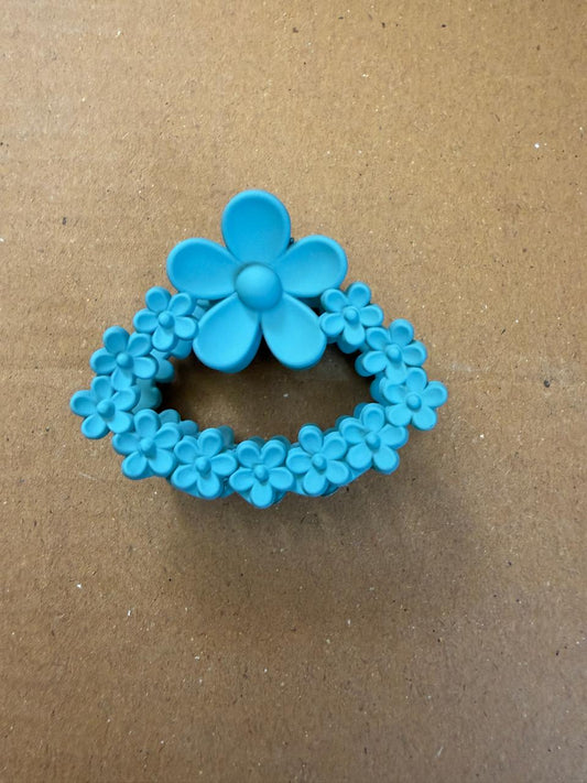 Unique flower designed flower claws