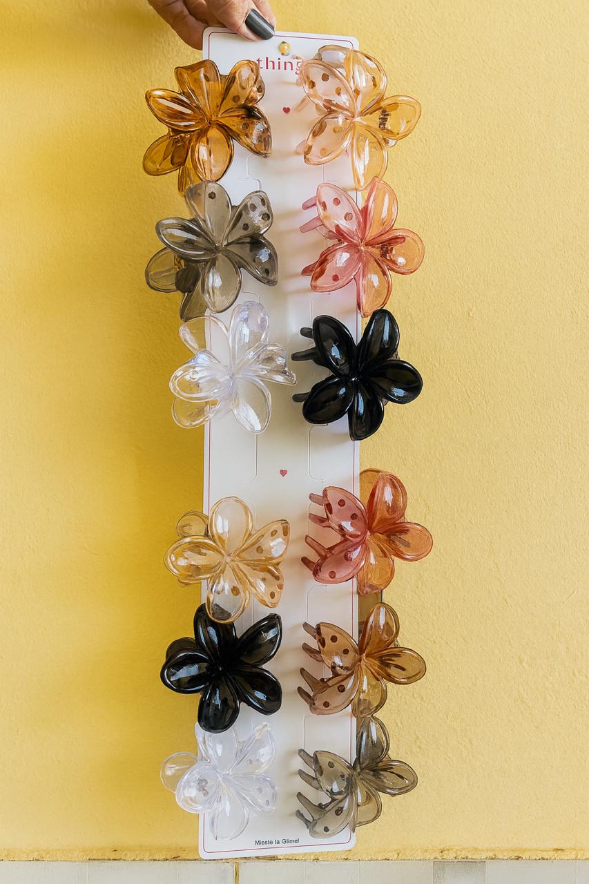 NEW STOCK! Beautiful Multi colour flower clips packet of 6