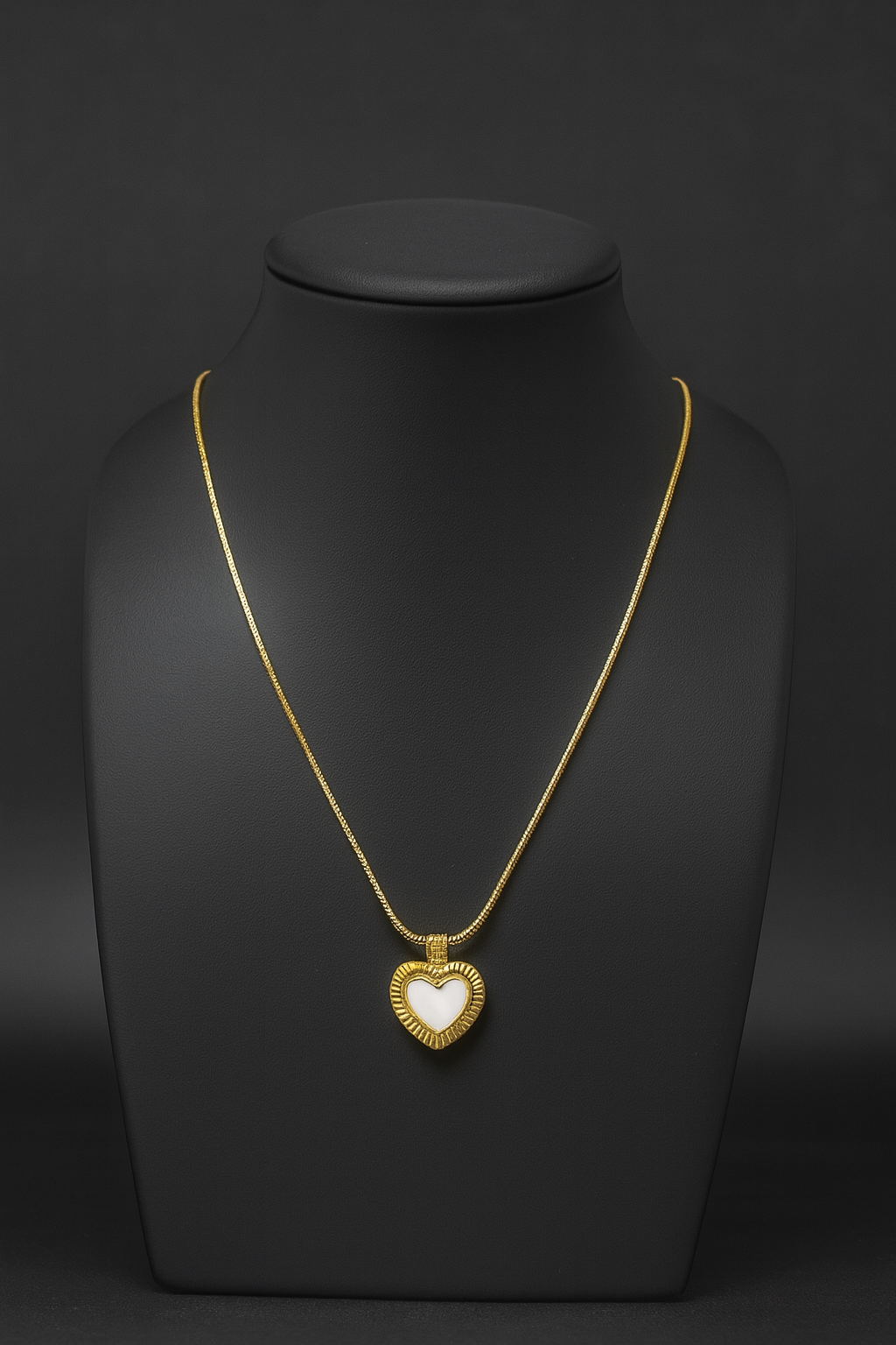 New stock!Black and white dual pendant necklace