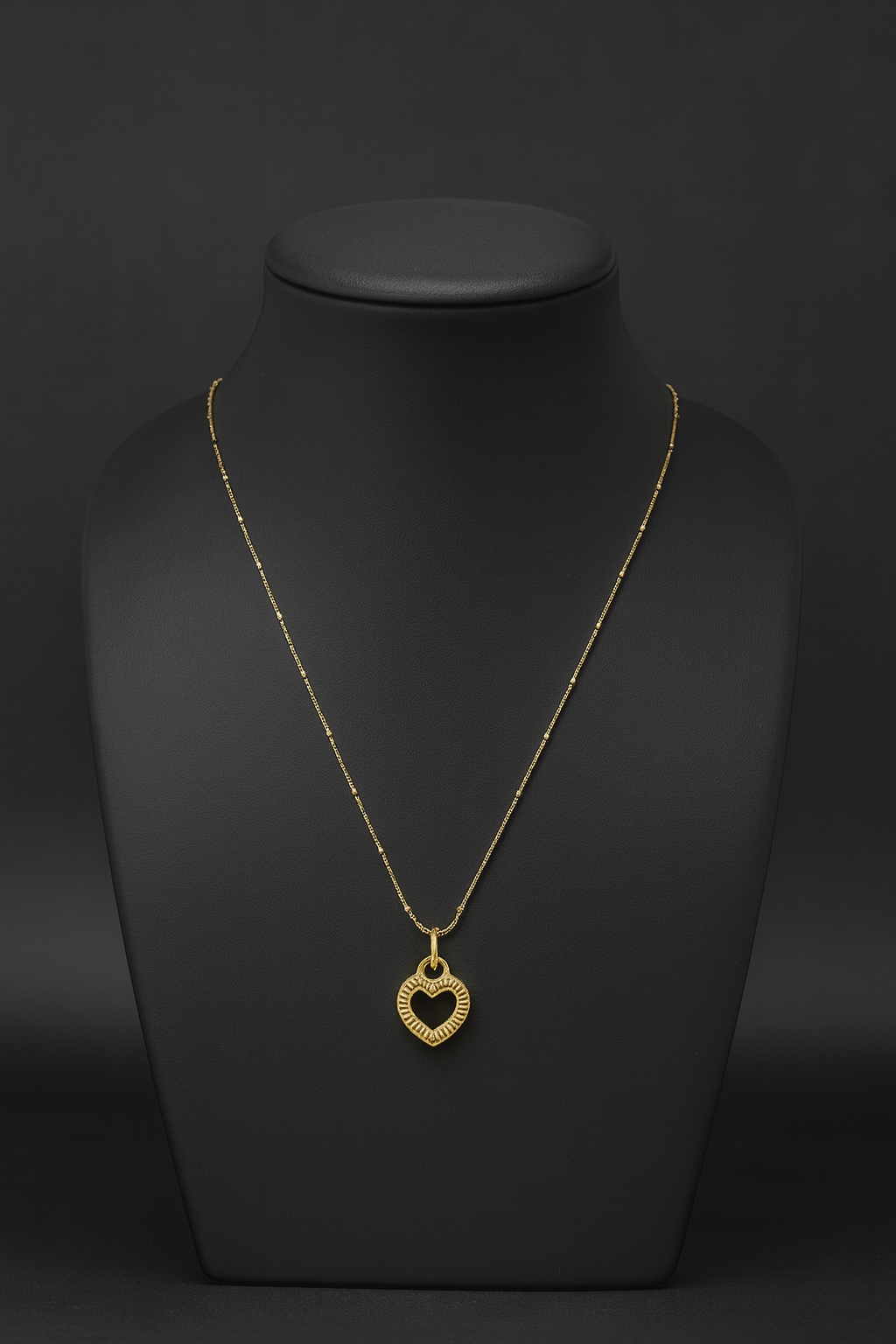 New stock!Black and white dual pendant necklace