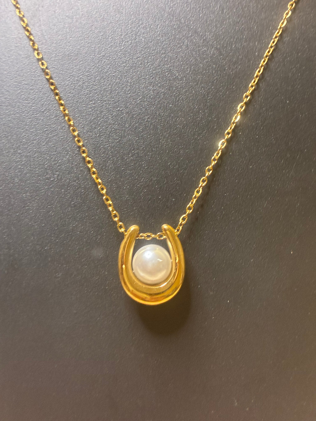 New Stock! U shaped pearl gold 18k anti tarnish necklace