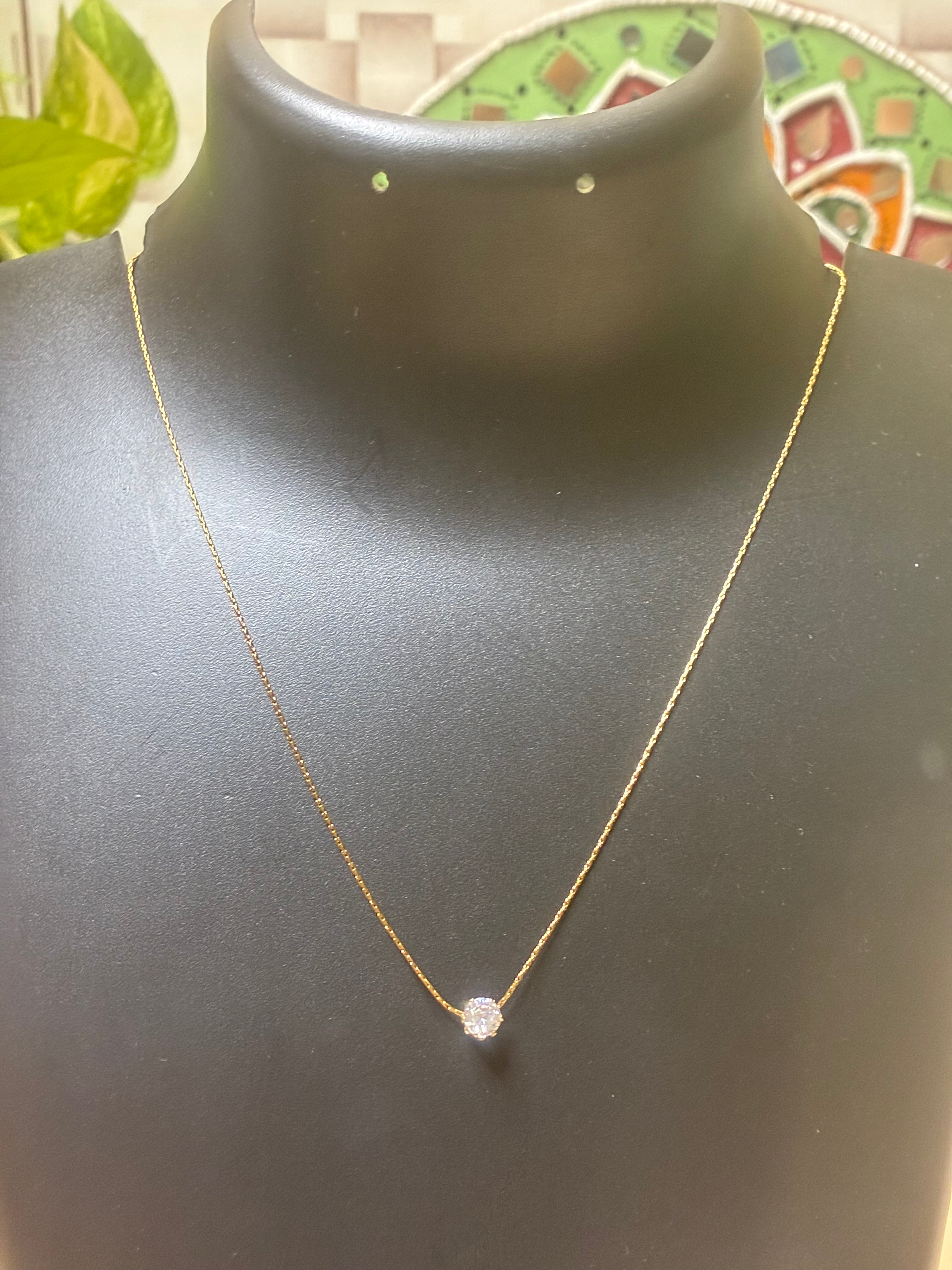 New stock! Claw single diamond gold colour necklace! Stainless steel