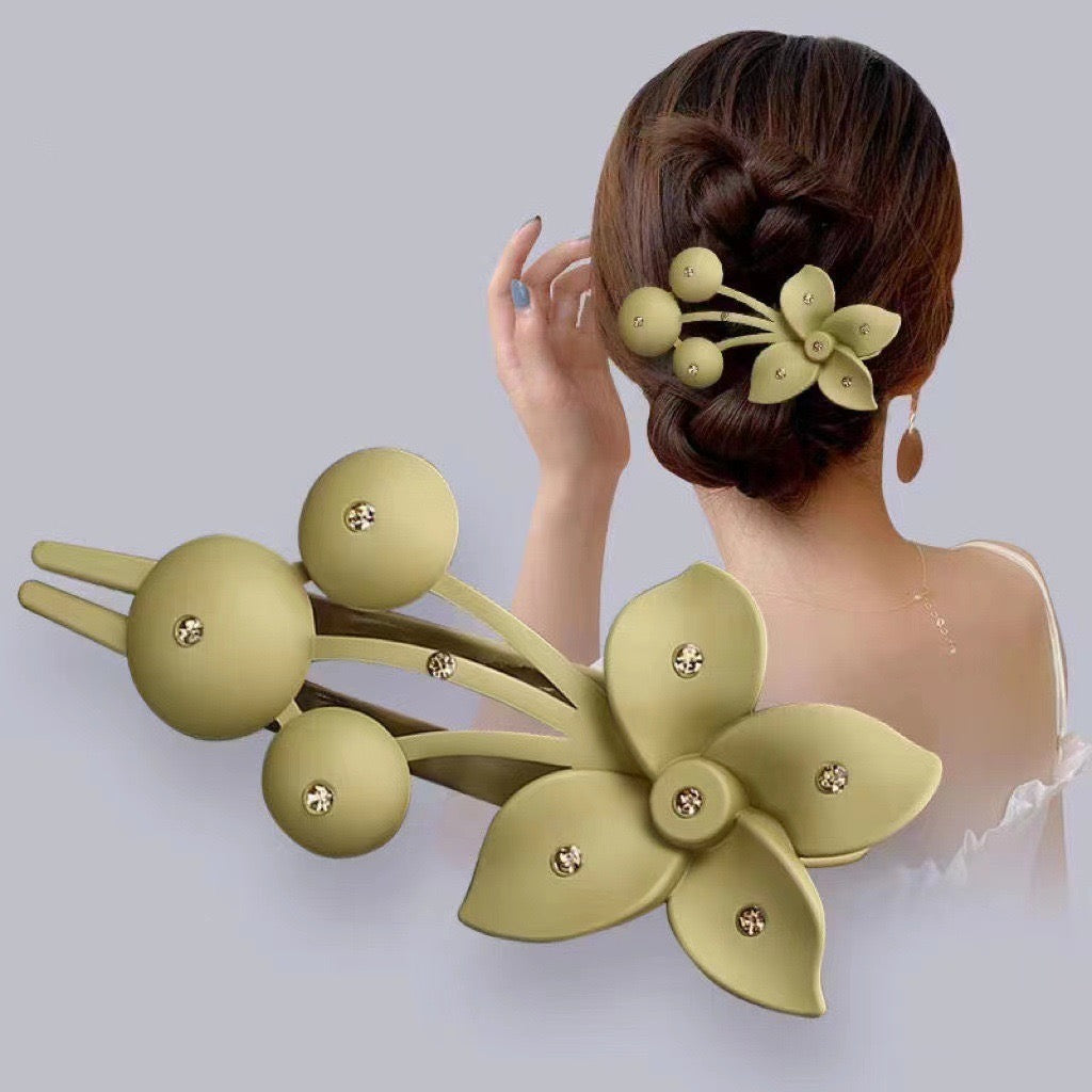 High grade butterfly clip with artifact hair pin!!✨💫