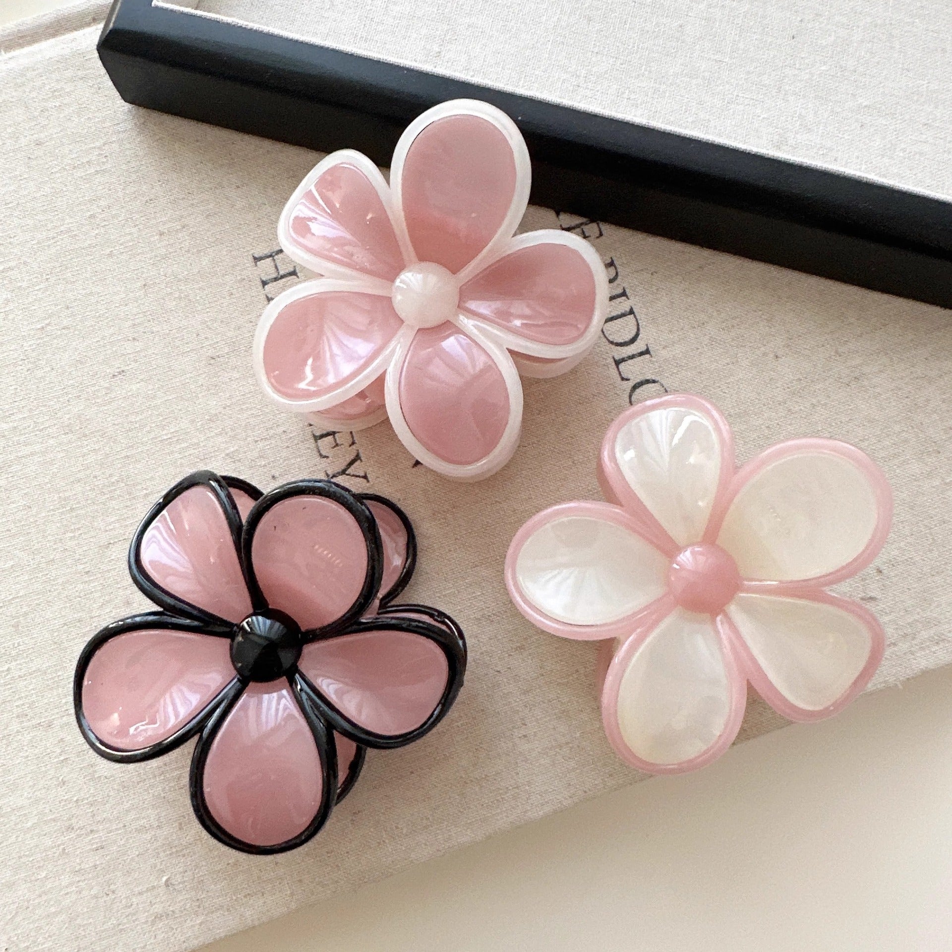 NEW STOCK!! Multi Colour FLOWER Hair Clips packet of 1