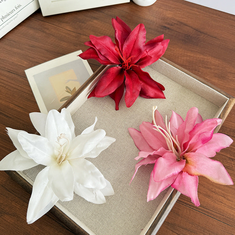 NEW STOCK! Beautiful Multi colour flower clips