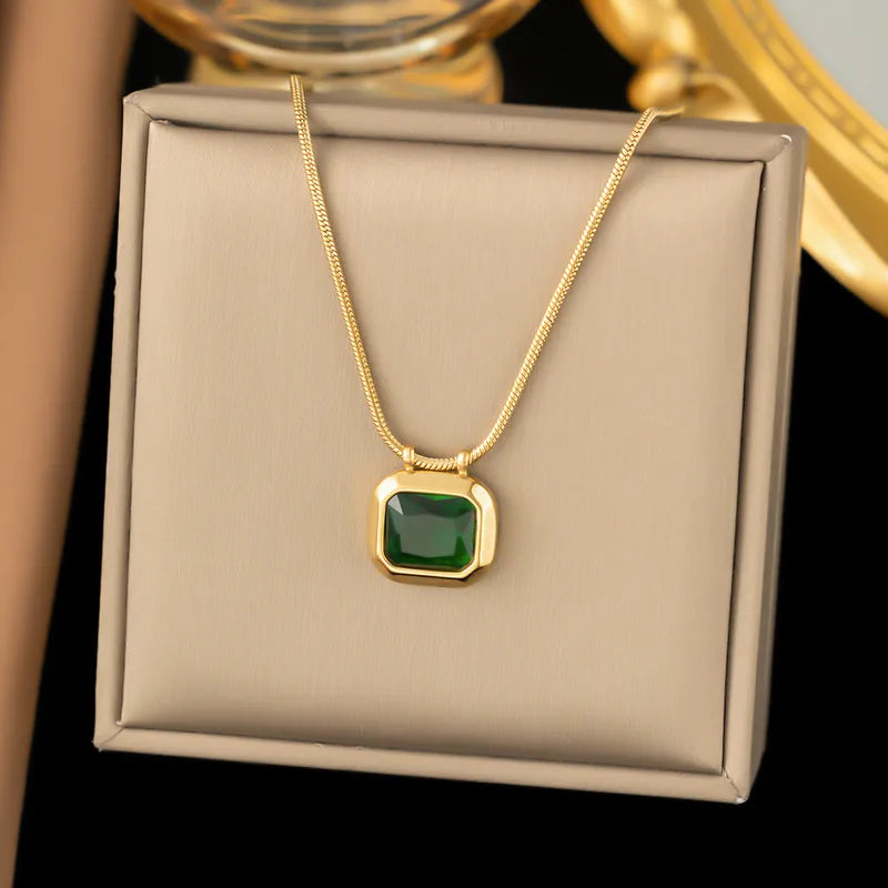 PVD Coated Real Gold Plated 18K Gold U 304 Stainless Steel Simple Style Waterproof Non Tarnish Green stone Pendant Necklace