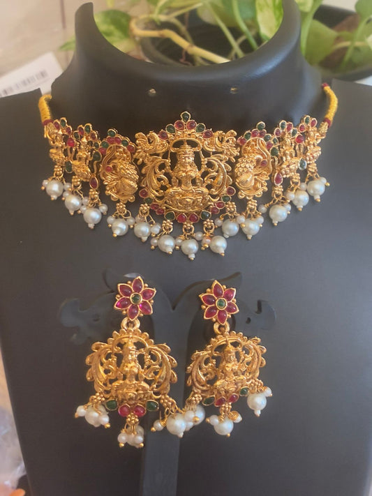 Lakshmi chocker with beautiful earings