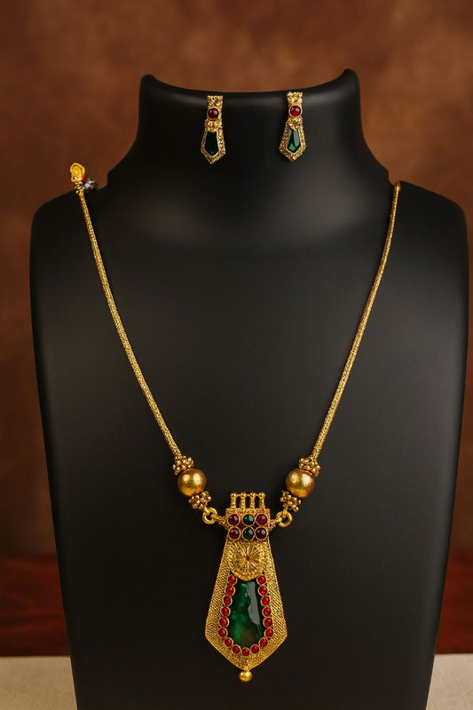 palakka inspired simple chain with one unique pendent