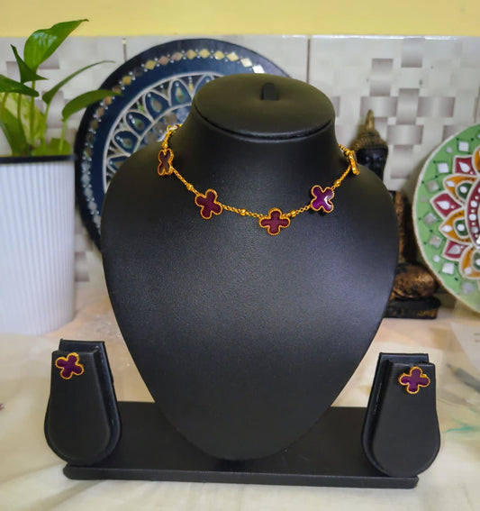 Partywear, traditional touch invisible designed chocker