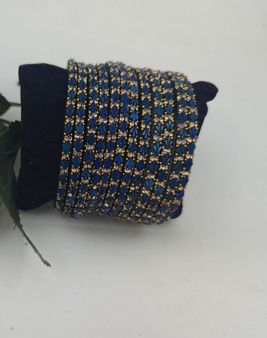 Leaf style kuppivala/Glass bangles