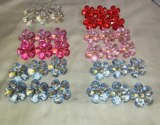 Finished and polished three stone alligator hair claws