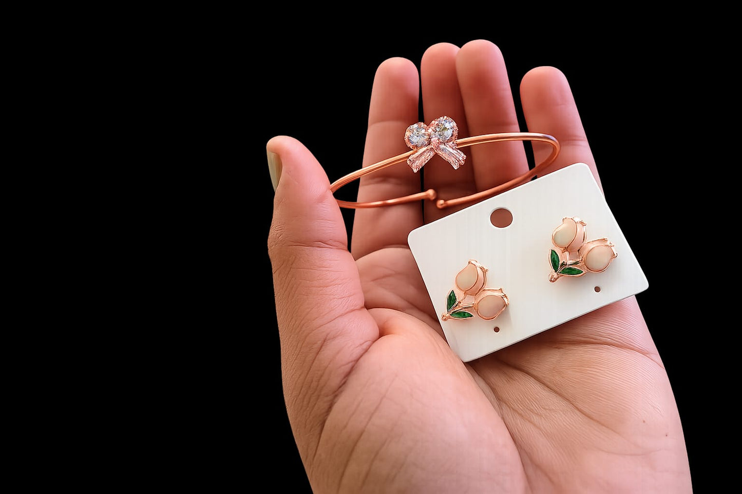 Adjustable bangle with stud combo