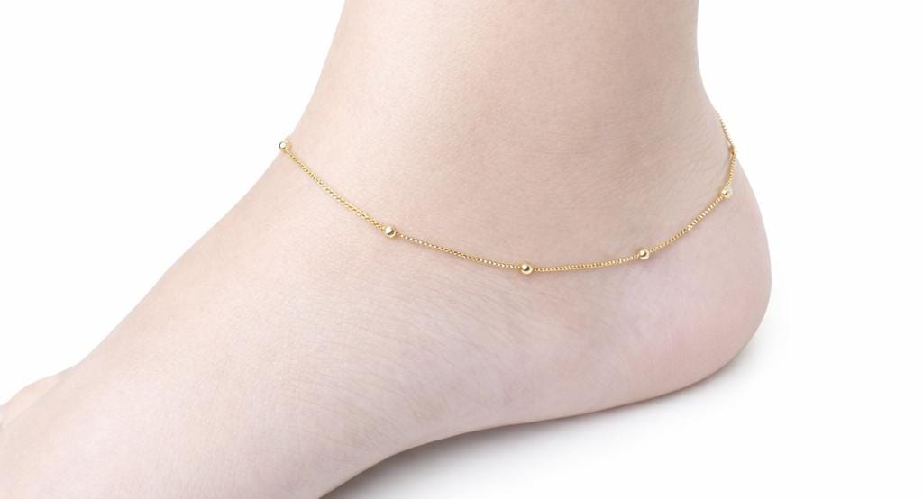 Gold covering simple designed anklet