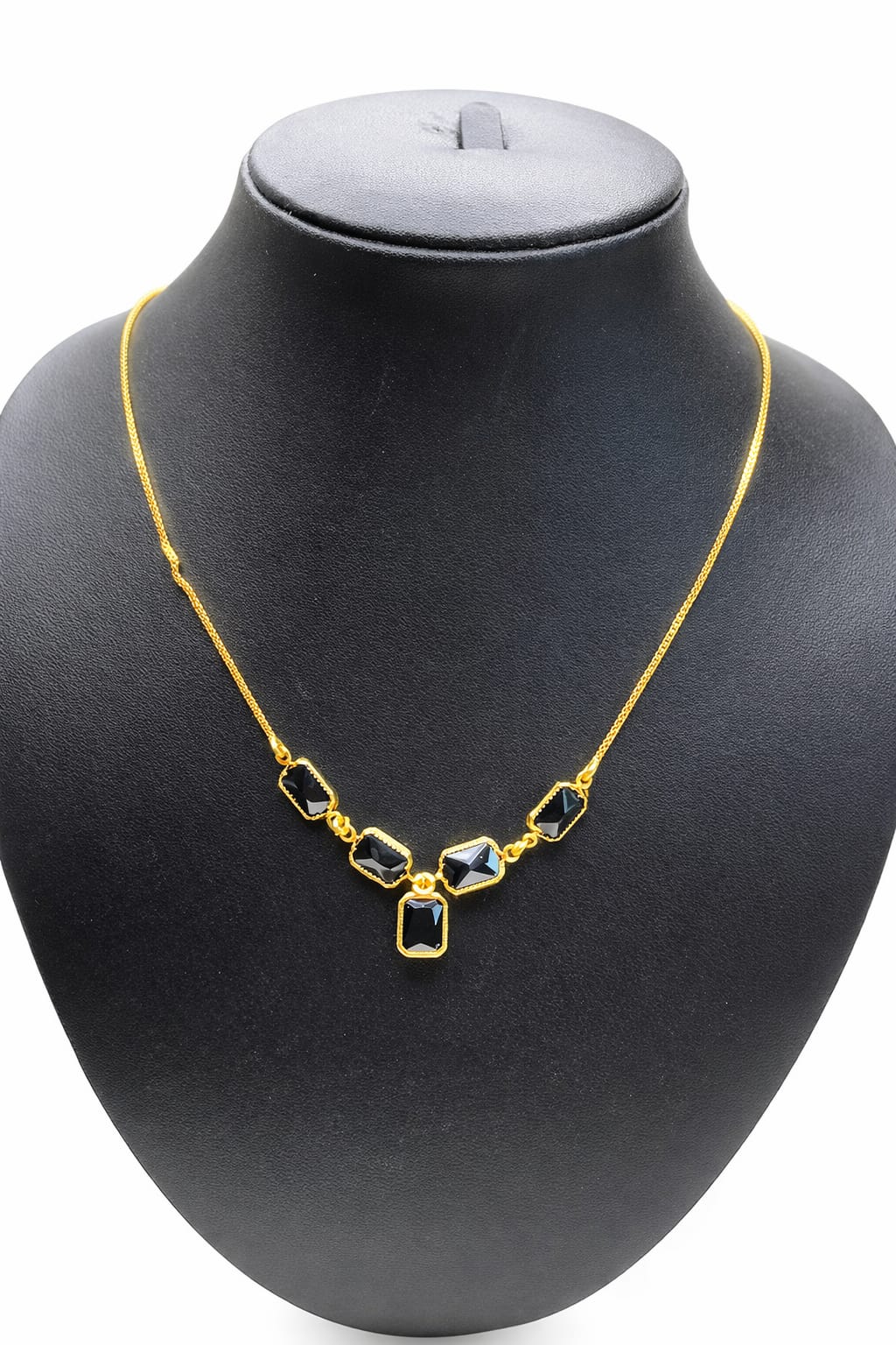 Gold covering Adjustable simple and elegant party wear  stone neck piece for women and girls