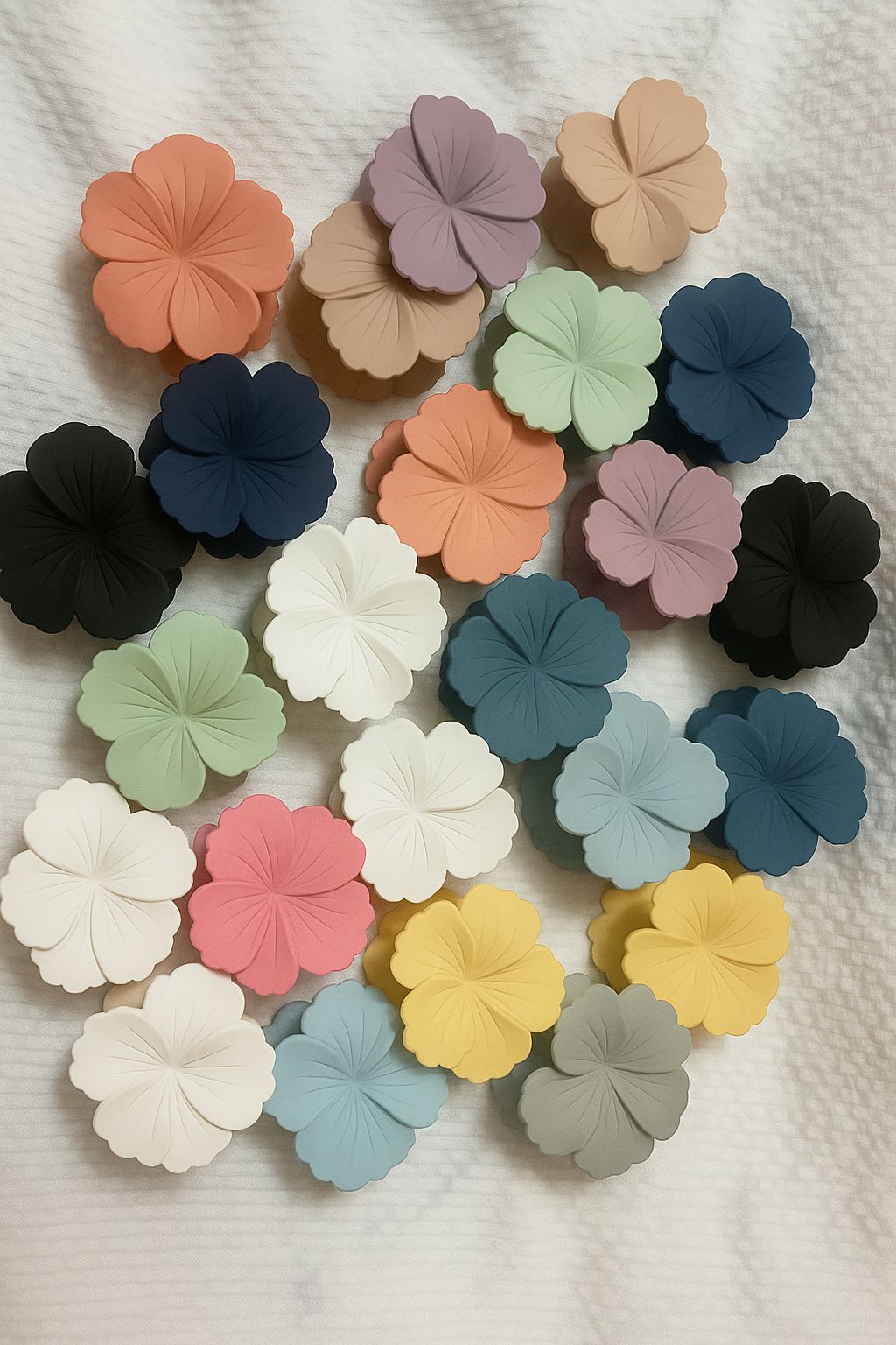 New Arrival|Chembarathi Flower clips in multiple shades and multiple sizes available|Small size