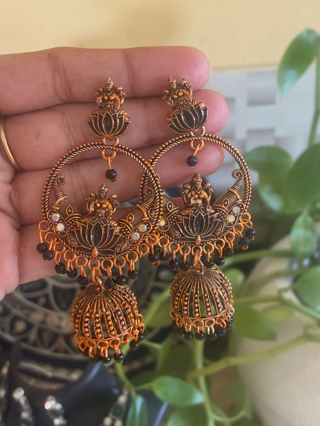 Lotus temple designed hanging jimukha