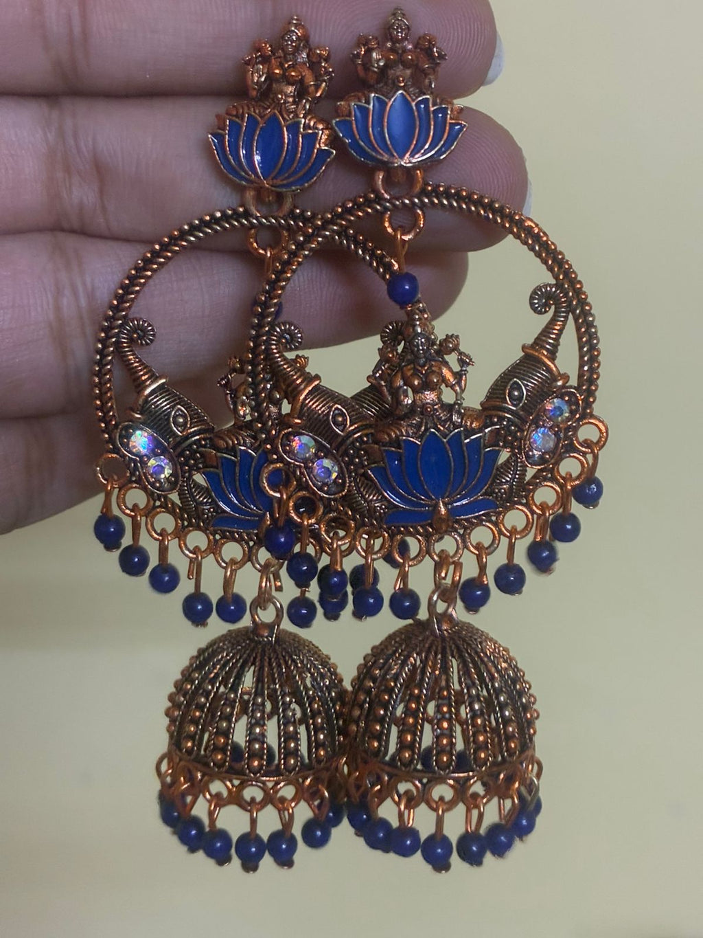 Lotus temple designed hanging jimukha
