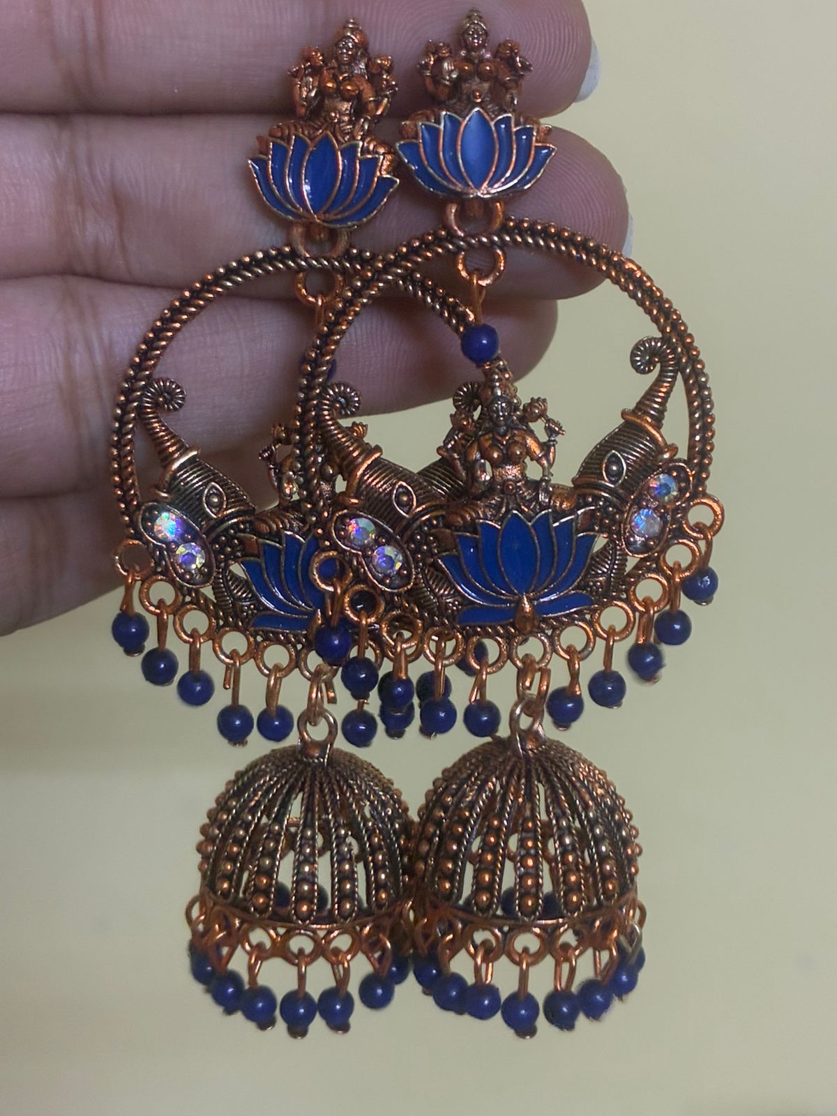 Lotus temple designed hanging jimukha