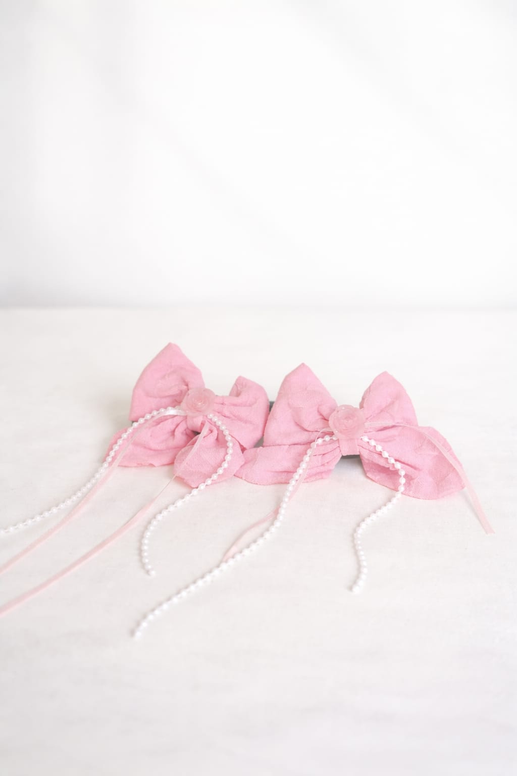 stone hanging hair bow