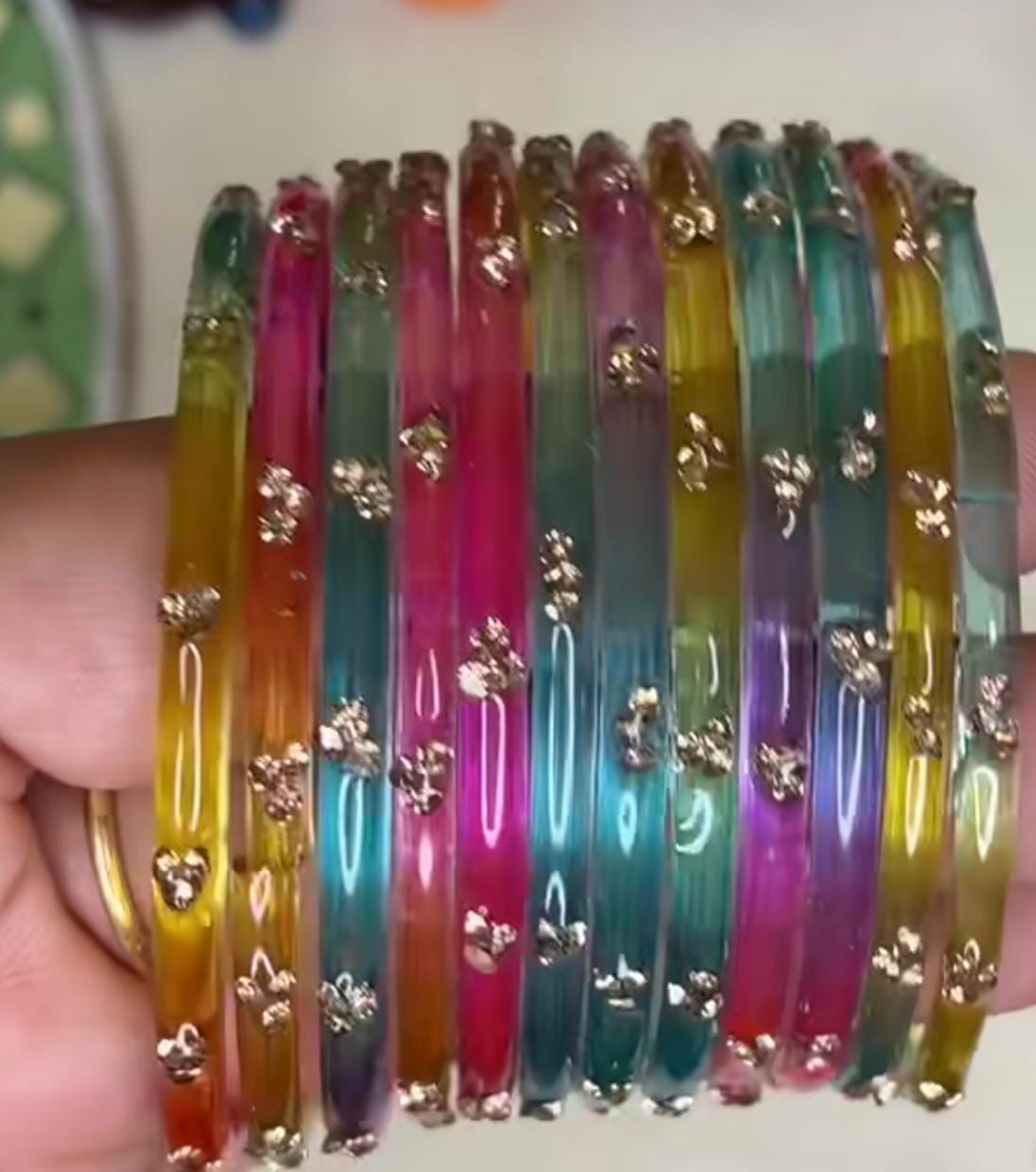 Glitter kuppivala/ glass bangles