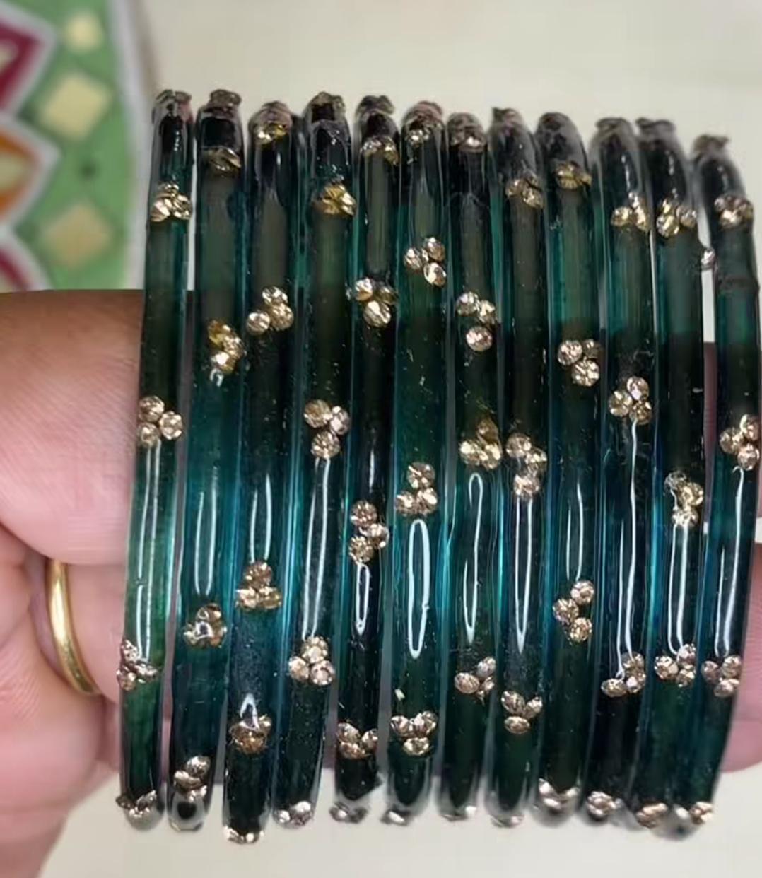 Glitter kuppivala/ glass bangles