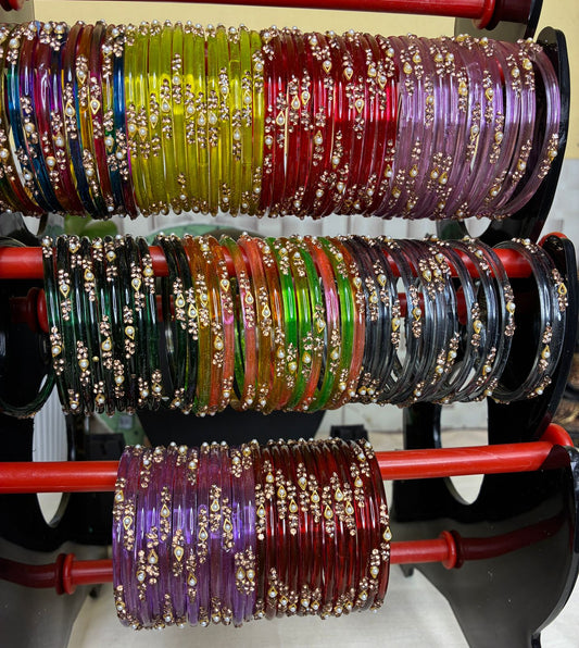 Stone designed unique glass bangles/kuppivala