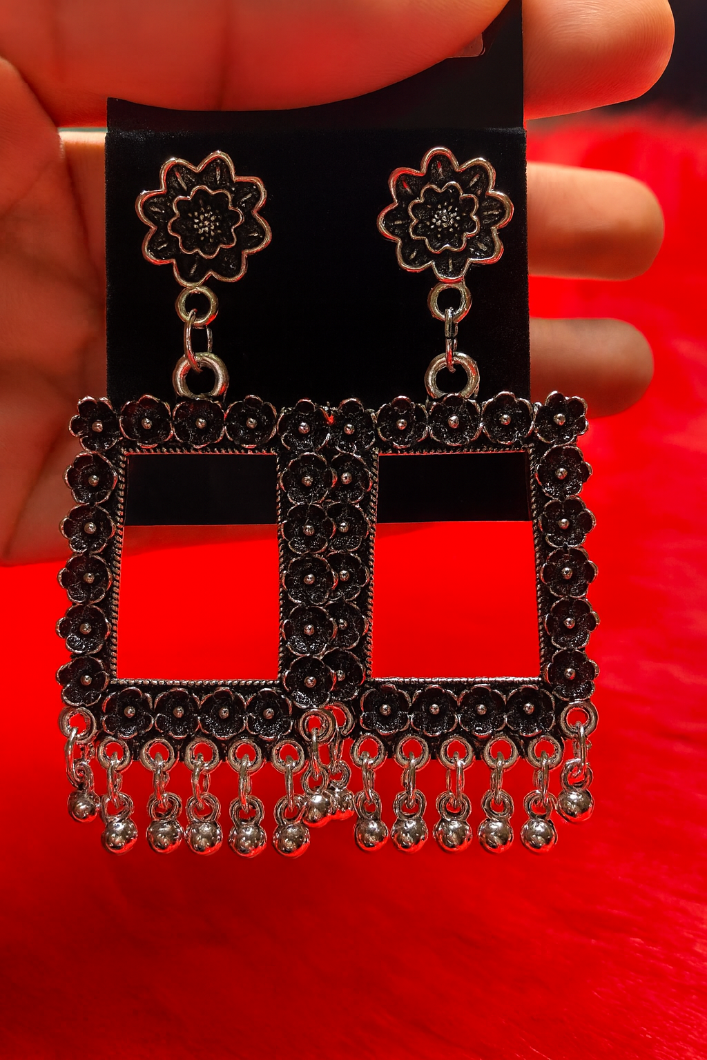 NEW ARRIVAL Black Metal Hanging Ear rings