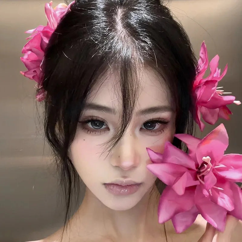 NEW STOCK! Beautiful Multi colour flower clips