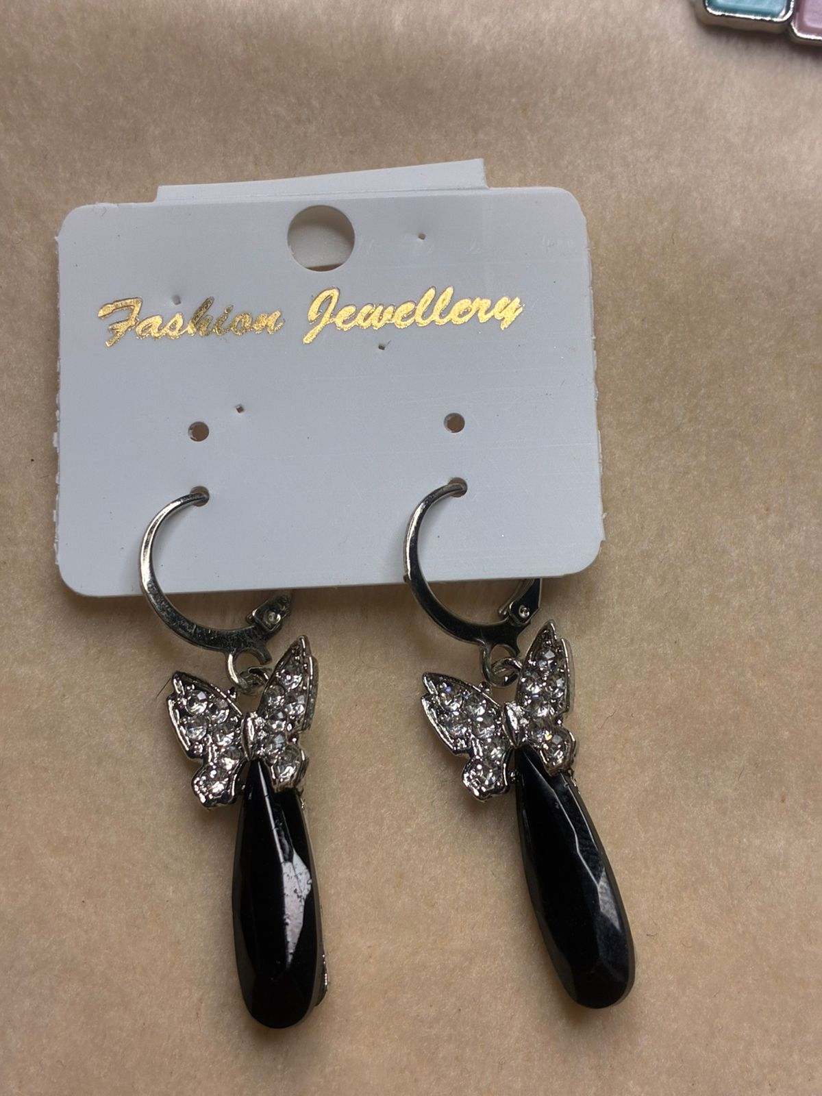 NEW ARRIVAL Daily Use Pookie Ear rings/Korean Inspired Ear piece