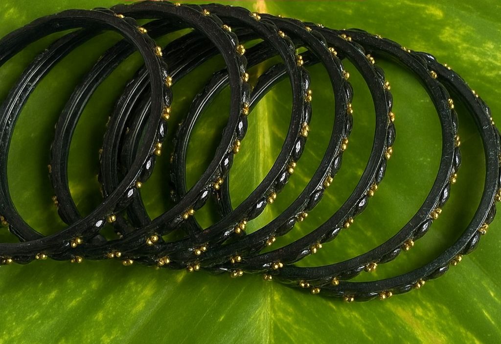 NEW ARRIVAL! RAIN DROPS KUPPIVALA/BANGLES In All shades available