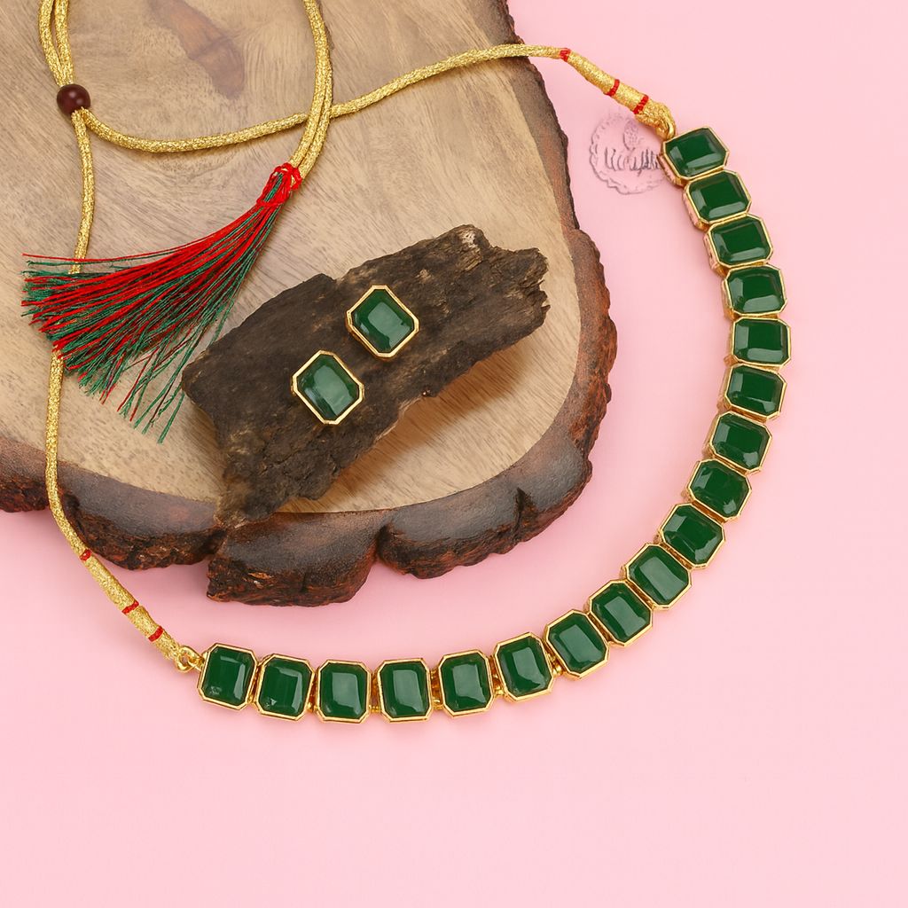 Simple wear Sufi style choker set with pair of studs!