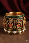 Traditional temple jewellery & Saraswathy bangle set